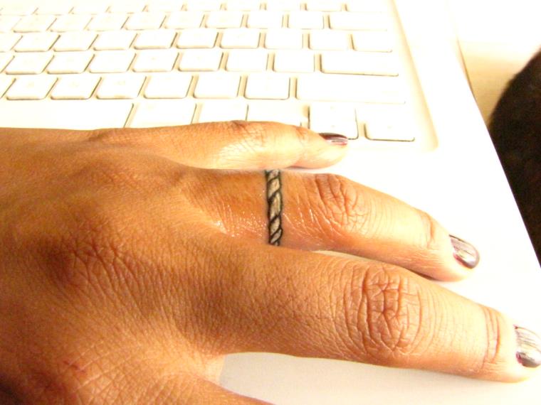 The tattoo ring - we prefer it for its discreet and authentic facet