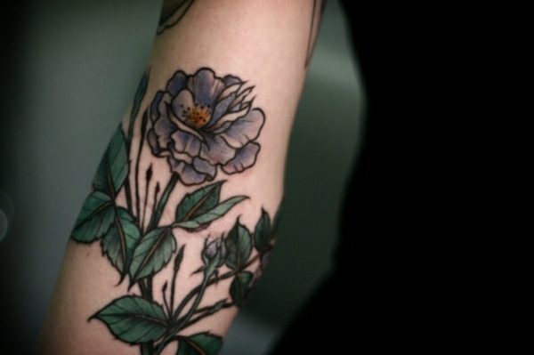 99 Roses tattoos designs for ladies