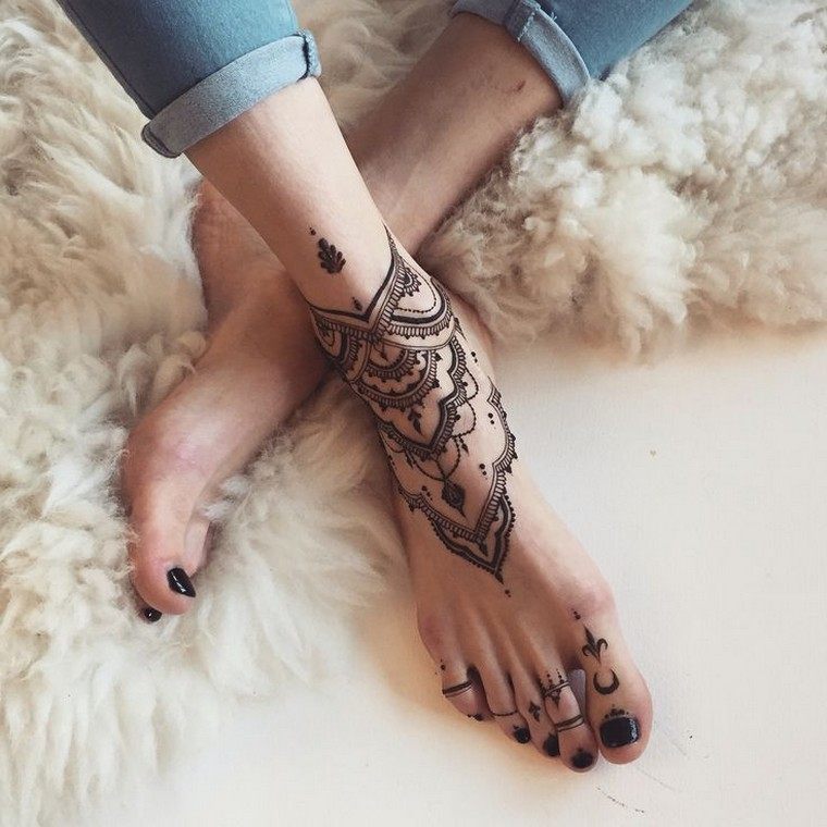 The ephemeral tattoo: 5 concepts to go slowly