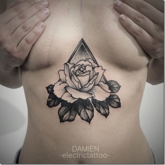 Feminine Tummy Tattoos For Ladies