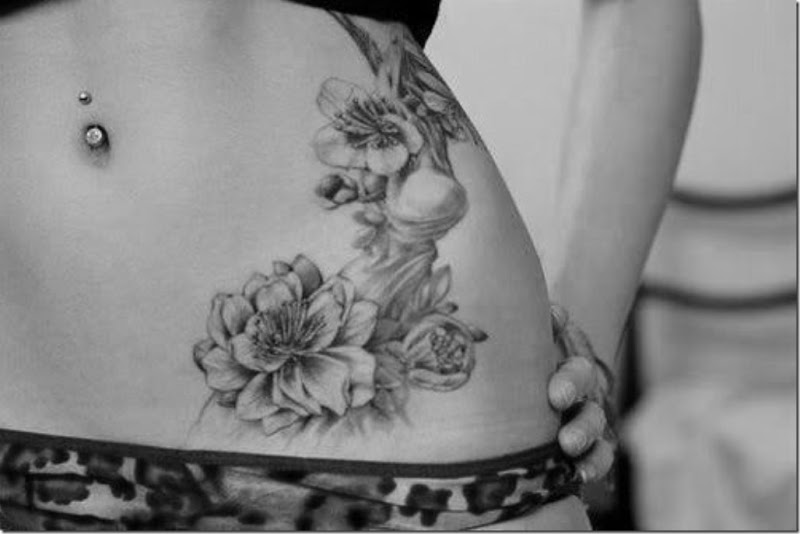 Feminine Tummy Tattoos For Ladies