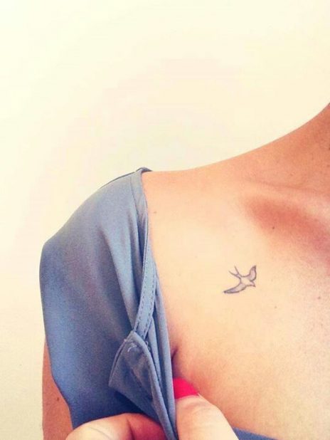 Small and delicate shoulder tattoos for girls