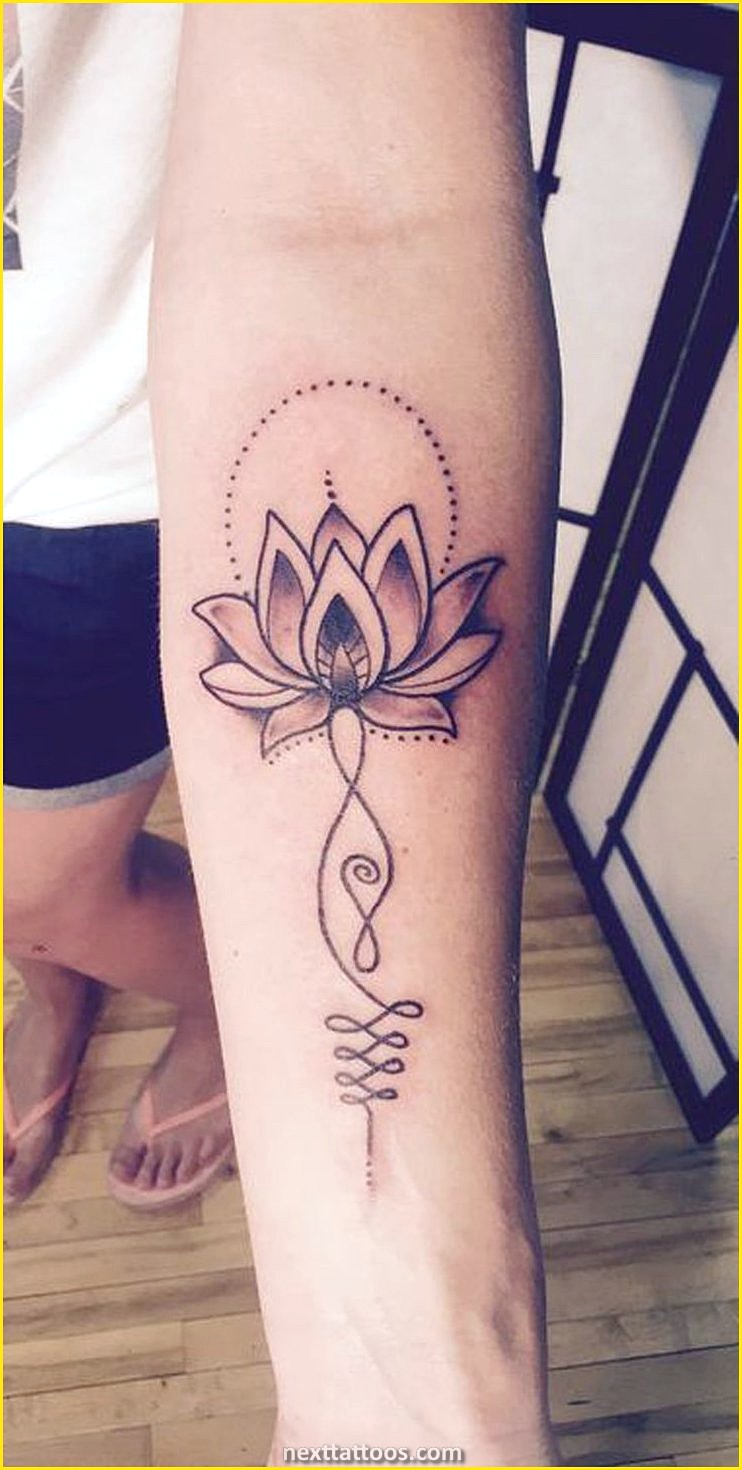 Women's Classy Upper Arm Tattoos