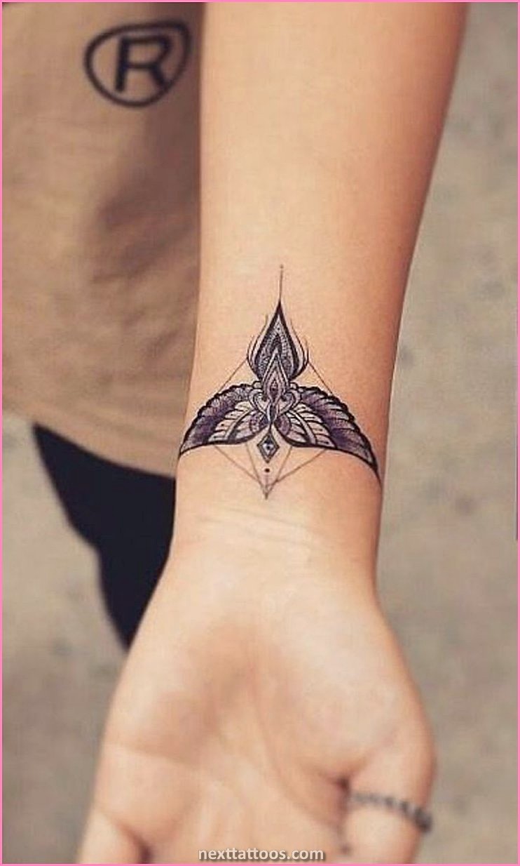 Classy Upper Arm Tattoos For Females