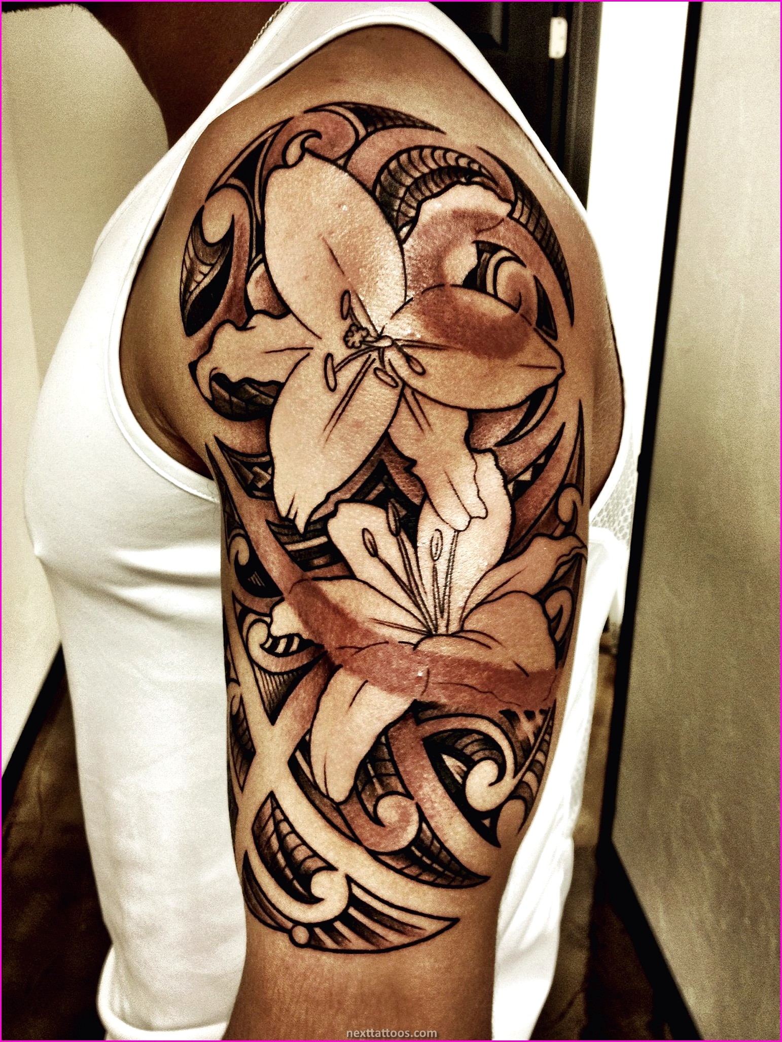 Flower Polynesian Tattoo Female - Shoulder Flower Polynesian Tattoo Female