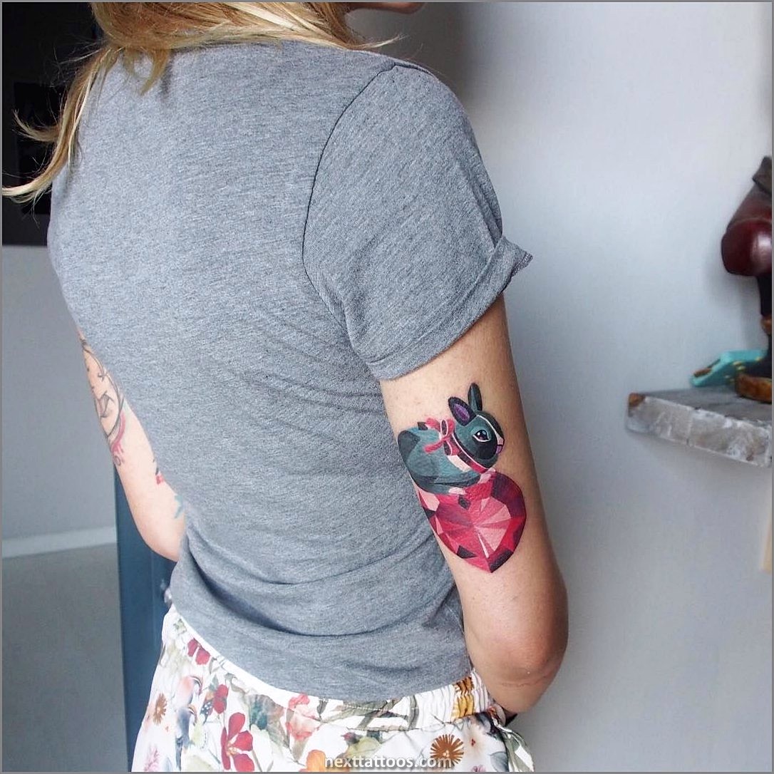 Sasha Unisex - A Tattoo Artist From Rome