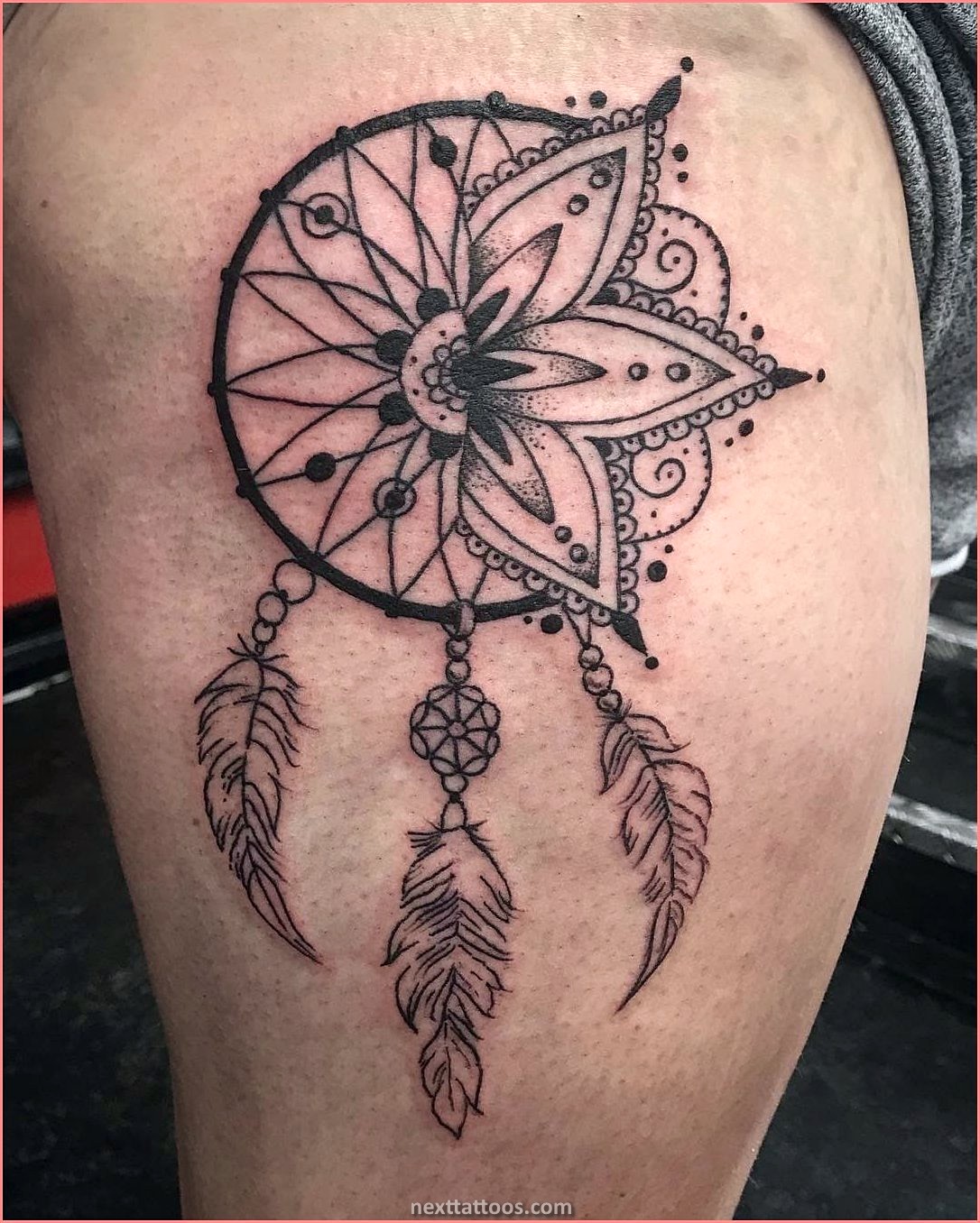 Dream Catcher Tattoos - Show Off Your Feminine Side With a Dream Catcher Tattoo on Your Thigh