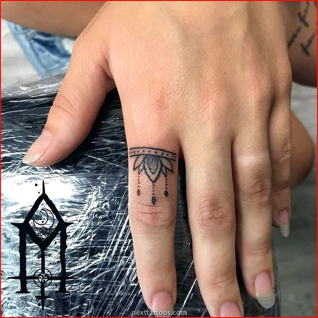 Finger Tattoos Men and Women